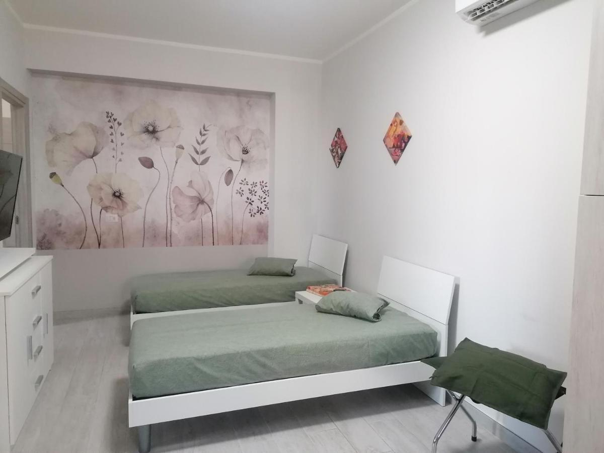 Esmada Lamezia Terme Apartment ภายนอก รูปภาพ